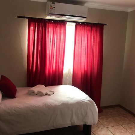 Urbanlife Keetmanshoop Accommodation Εξωτερικό φωτογραφία