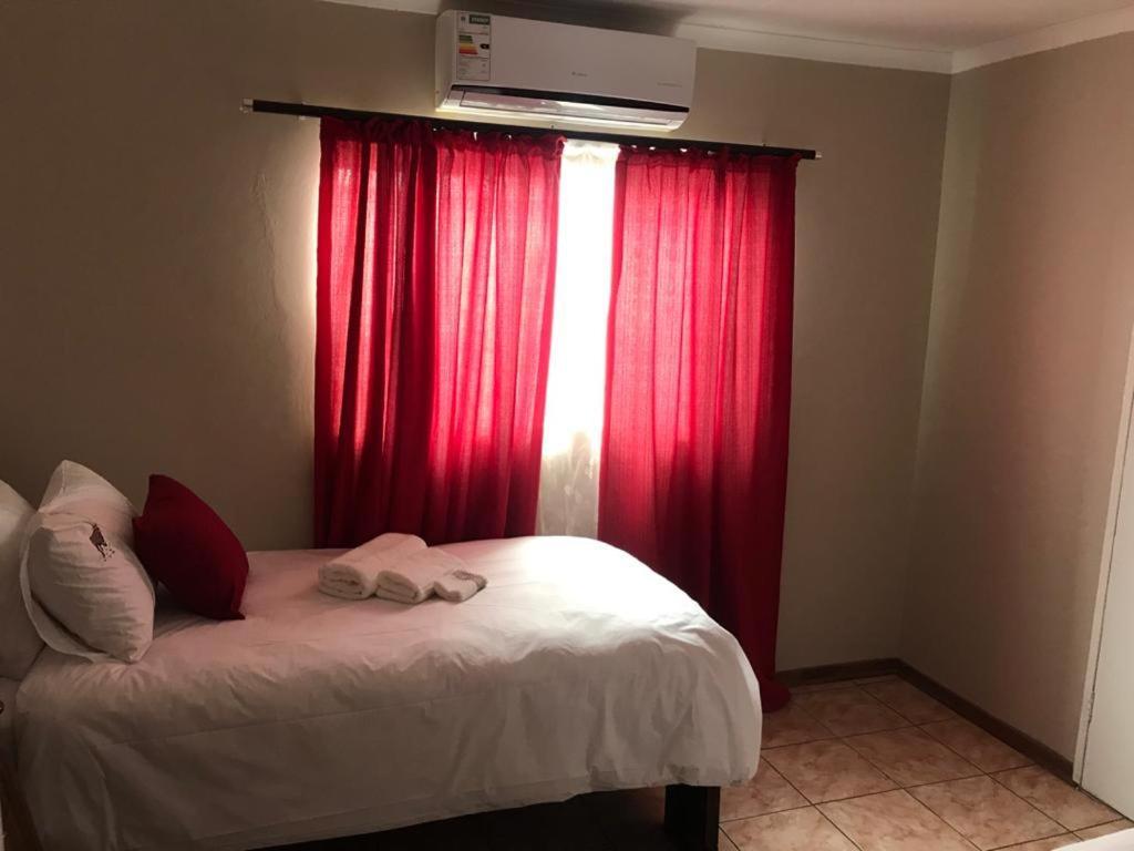 Urbanlife Keetmanshoop Accommodation Εξωτερικό φωτογραφία