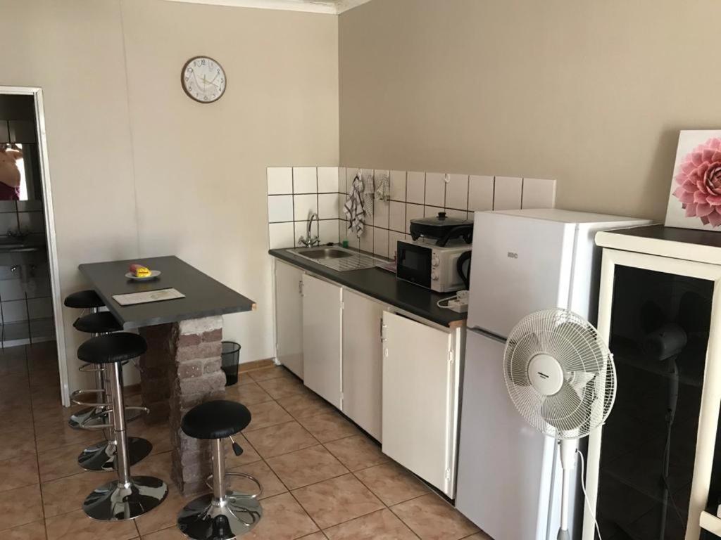 Urbanlife Keetmanshoop Accommodation Εξωτερικό φωτογραφία